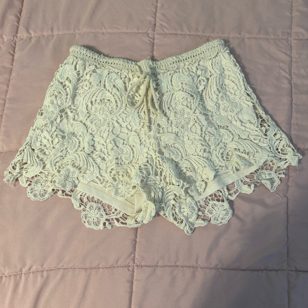 Women’s Small thick lace shorts with layer underneath